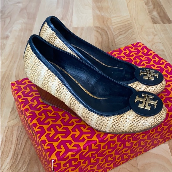 EC Tory Burch Straw Wedges Women’s size 6 - Picture 4 of 7